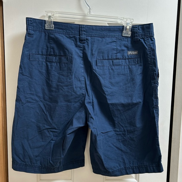 Men’s Columbia navy shorts - Picture 4 of 4